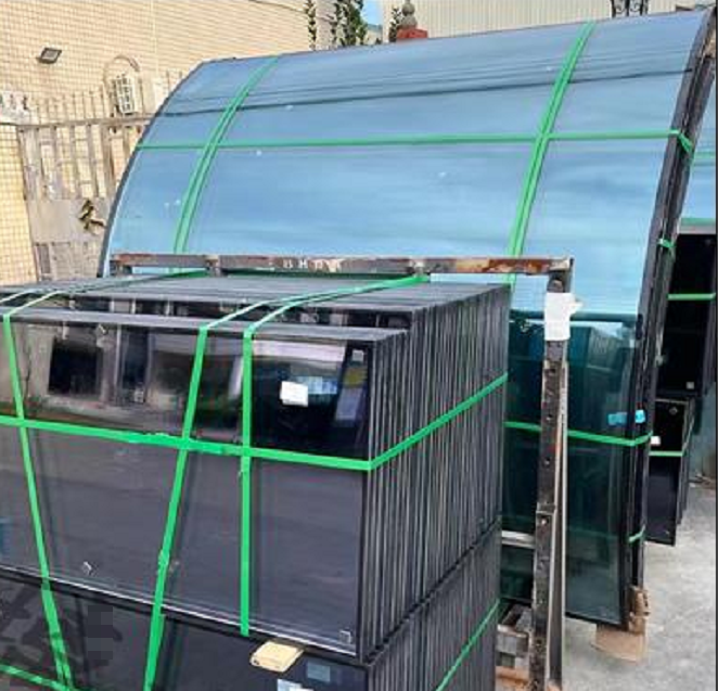 Safety distance for glass heating